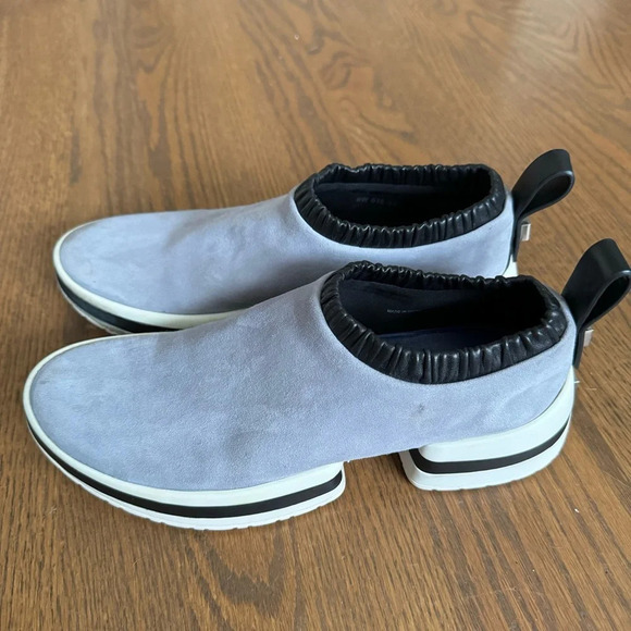 Stuart Weitzman 612 Dove Tail Blue Gray Suede leather sneakers Women’s size 8.5 - Picture 5 of 16